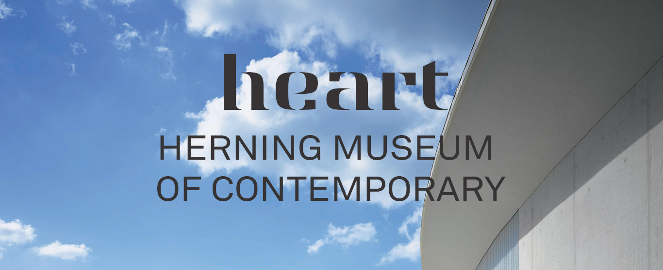 Billede af Heart museums arkitektur med museets navn på